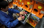 Les jouets en capsules pour les enfants existent depuis plus de 40 ans au Japon.