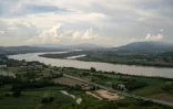 Le Mékong coule dans le triangle d'or à la frontière entre Thaïlande, Birmanie et Laos, le 4 juin 2026