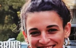 Affiche photographiée le 21 janvier 2025 montrant le visage de l'otage israélienne Arbel Yehud, 29 ans, qui doit être libérée jeudi
