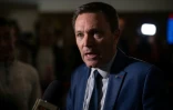 Candidat à la présidence du Comité International Olympique (CIO), le Français David Lappartient s'adresse aux médias lors de la 144e session du CIO à Costa Navarino, en Grèce, le 19 mars 2025