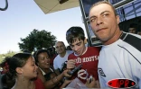 Mercredi 20 avril 2005 - 

Les 9 finalistes de la Star Academy 4 a leur arrivée à l'aéroport Roland Garros
