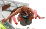 Le Canadien Damian Warner, lors de l'épreuve du saut en longueur du décathlon aux Championnats du monde, le 23 juillet 2022 à Eugene (Oregon)