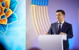 Le président ukrainien Volodymyr Zelensky, le 21 décembre 2021 à Guta