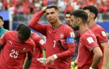 Cristiano Ronaldo se rafraîchit lors du match nul entre le Portugal et la RD Congo, le 17 juin 2026 à Houston