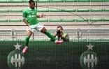 La joie de l'attaquant de Saint-Etienne, Arnaud Nordin, auteur de l'unique but du match de L1 contre Marseille, le 9 mai 2021 au stade Geoffroy-Guichard