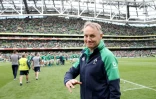 Le sélectionneur du XV d'Irlande Joe Schmidt avant le coup d'envoi du test-match contre le pays de Galles, le 7 septembre 2019 à Dublin