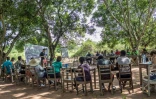 Des participants à un "agro-bootcamp" suivent une formation à l'entrepreneuriat à Tori-Bossito, le 16 avril 2019 au Bénin
