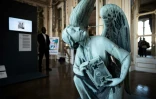 L'une des statues qui ornaient Notre-Dame exposée au ministrère de la Culture à Paris le 20 septembre 2019