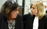 Rosa Maria Da Cruz et son avocate, Me Chrystèle Chassagne-Delpech (D) durant le procès à la cour d'assises de Tulle, le 12 novembre 2018