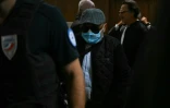 L'accusé Husamettin Dogan arrive au palais de justice de Nïmes pour le procès en appel des viols de Mazan, le 9 octobre 2025 dans le Gard