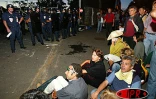 Jeudi 5 juin 2003 -
De violents affrontements ont opposé les forces de l'ordre à 300 grévistes devant le rectorat