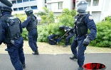 Jeudi 5 juin 2003 -
De violents affrontements ont opposé les forces de l'ordre à 300 grévistes devant le rectorat