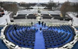 Vue des marches et de scène devant le Capitole, qui abrite le Congrès des Etats-Unis à Washington, le 17 janvier 2025.