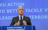 Le Commissaire européen Dimitris Avramopoulos lors d'une conférence de presse le 14 juin 2016 à Bruxelles