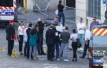 Reconstitution sur les lieux où deux personnes ont été tuées en avril par un policier sur le Pont-Neuf, le 17 juin 2022 à Paris