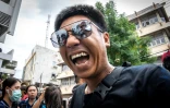 L'activiste thaïlandais Jatupat Boonpatararaksa, dit "Pai", pendant un rassemblement devant un commissariat de Bangkok le 28 août 2020
