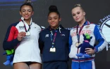 La Française Mélanie De Jesus Dos Santo(c) s remporte le concours général de gymnastique aux championnats d'Europe à Szczecin en Pologne le 12 avril 2019