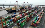 Des conteneurs au port de Buenos Aires, le 9 septembre 2025 en Argentine