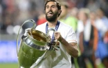 Alvaro Arbeloa, alors joueur du Real Madrid, fête le succès en finale de la Ligue des champions contre l'Atlético Madrid, le 24 mai 2014 à Lisbonne