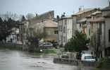Une rue inondée après le débordement de l'Aude et de fortes pluies à Coursan, le 19 janvier 2026 dans l'Aude