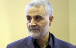 Photo d'archives du 14 septembre 2013 du général Qassem Soleimani à Téhéran, recevant les condoléances après le décès de sa mère