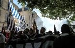 Les supporters bordelais affichent leur mécontentement au sujet de la relégation administrative de leur club, le 9 juillet 2022 à Bordeaux