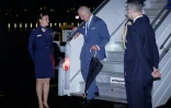 Le roi Charles III à son arrivée à l'aéroport de Sydney pour une tournée de six jours en Australie, le 18 octobre 2024 