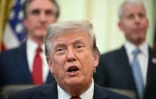 Le président américain Donald Trump parle à la presse dans le Bureau ovale de la Maison Blanche, à Washington, le 24 juillet 2026