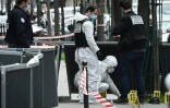 La police scientifique près de l'hôpital Henry-Dunant dans le 16ème arrondissement de Paris le 12 avril 2021