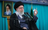 Photo diffusée par le bureau du guide suprême iranien, montrant l'ayatollah Ali Khamenei s'adressant à la population lors d'une réunion à Téhéran, le 17 janvier 2026