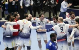 Les Portugais euphoriques après leur victoire sur la France à l'Euro de hand à Trondheim, en Norvège, le 10 janvier 2020