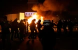 Heurts entre policiers et manifestants lors d'une manifestation contre le projet de loi "sécurité globale", le 28 novembre 2020 à Paris
