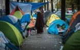 Camp de migrants près de la station de métro Stalingrad, le 3 novembre 2016 à Paris