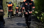 Des membres de la Sécurité civile démantèlent une barricade dans la ZAD de Notre-Dame-des-Landes, le 14 avril 2018