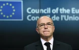 Le ministre français de l'Intérieur Bernard Cazeneuve lors d'une conférence de presse au Conseil de l'Europe à Bruxelles le 20 novembre 2015