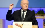 Francois Asselineau, le 30 mars 2017 à Brest, lors du grand débat organisé par le Conseil de l'agriculture français