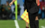 L'entraîneur de l'équipe d'Argentine Jorge Sampaoli donne des instructions lors du match face à la Croatie au Mondial, le 21 juin 2018 à Nijni Novgorod