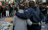 Rassemblement en hommage aux victimes des attentats terroristes le 22 mars 2016 place de la Bourse à Bruxelles