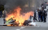 Des poubelles incendiées lors d'une manifestation de lycéens, le 6 décembre 2018 à Toulouse