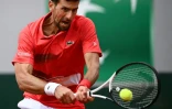 Le Serbe Novak Djokovic, lors de son 8e de finale face à l'Argentin Diego Schwartzman, le 29 mai 2022 au tournoi de Roland-Garros