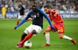 Le défenseur des Bleus, Jonathan Ikoné (g), lors du match de qualification à l'Euro 2020 face à Andorre, au Stade de France, le 10 septembre 2019