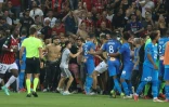 Echauffourées à l'Allianz Riviera après le jet d'une bouteille d'eau sur Dimitri Payet et l'incursion de supporters niçois sur la pelouse, le 22 août 2022 