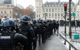 Des gendarmes mobiles pendant la mobilisation anti-loi Sécurité globale le 12 décembre 2020 à Paris