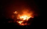 Des structures dévorées par le feu dans la ville de Superior dans le comté de Boulder (Colorado), le 30 décembre 2021 