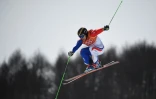 Le Français Jean-Frédéric Chapuis, champion olympique de skicross en titre, éliminé des les quarts de finale, aux JO de Pyeongchang, le 21 février 2018