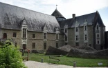 Le Vieux Château qui abrite le Musée d'Art Naïf de Laval (nord-ouest), le 29 août 2017
