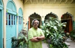 Ashok Mathur, un habitant de la quatrième génération, propriétaire du haveli centenaire Mathur ki Haveli, dans le vieux quartier de Delhi, le 17 mars 2026 en Inde