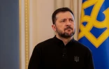 Le président ukrainien Volodymyr Zelensky s'exprime lors d'une conférence de presse le 19 février 2025 à Kiev