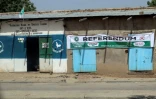 Une banderole, à N'Djamena, appelle les Tchadiens à boycotter le référendum pour ou contre une nouvelle Constitution censée ouvrir la voie à des élections