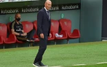 L'entraîneur du Real Madrid Zinédine Zidane lors du match sur le terrain de l'Athletic Bilbao, le 5 juillet 2020